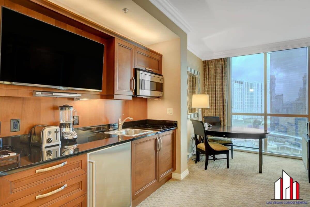 Mgm Signature-18-703 Strip View Jacuzzi Studio لاس فيغاس المظهر الخارجي الصورة