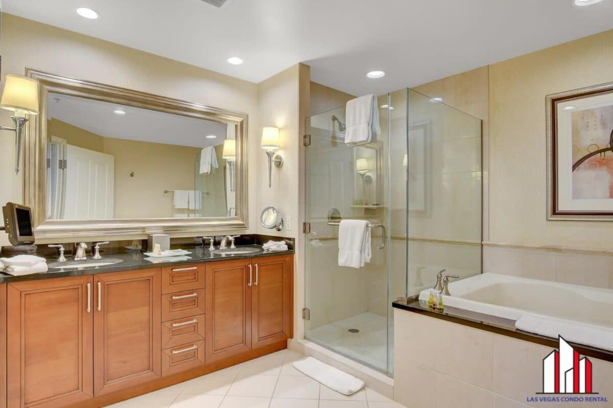 Mgm Signature-18-703 Strip View Jacuzzi Studio لاس فيغاس المظهر الخارجي الصورة